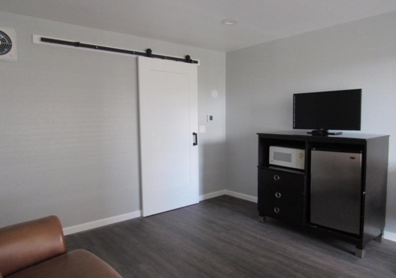 Capri Suites Anaheim Exteriör bild
