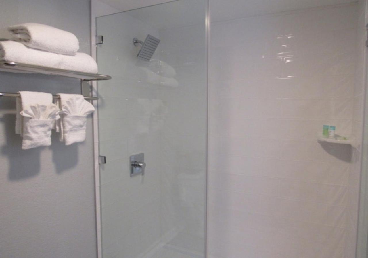 Capri Suites Anaheim Exteriör bild