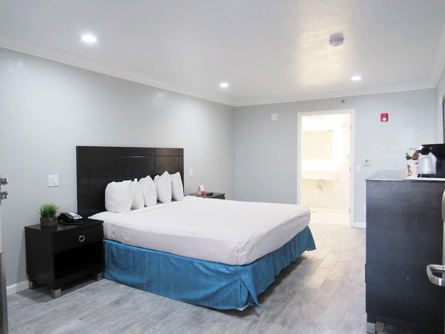 Capri Suites Anaheim Exteriör bild