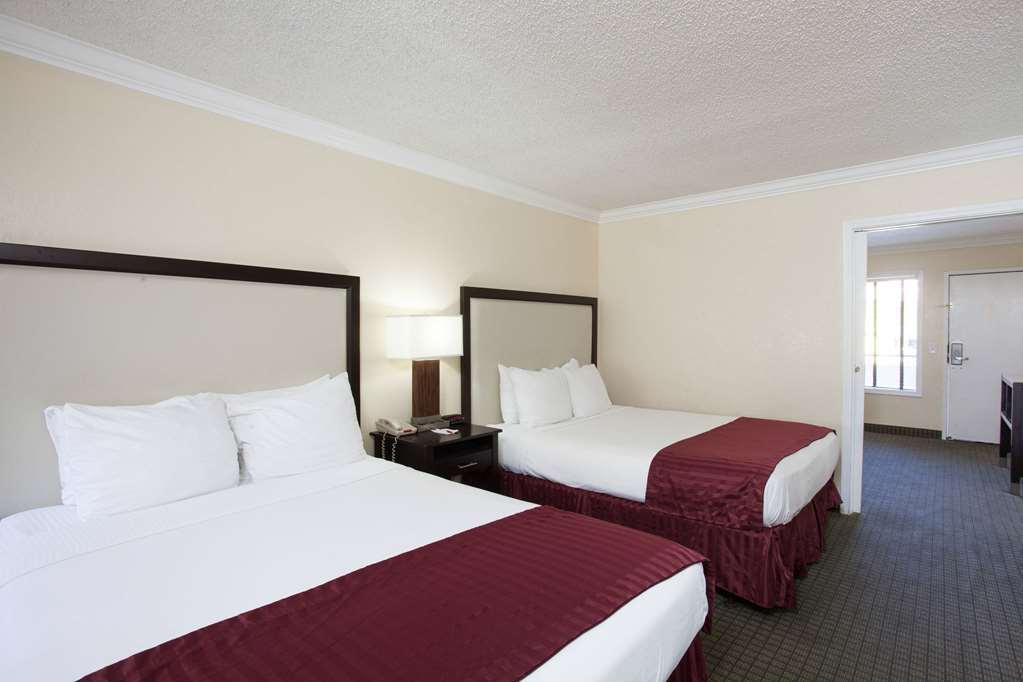 Capri Suites Anaheim Exteriör bild
